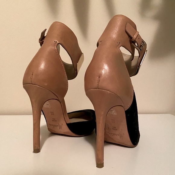 Sexy Vintage Marciano Stilettos. With gold ankle strap, size 6 - Picture 6 of 7